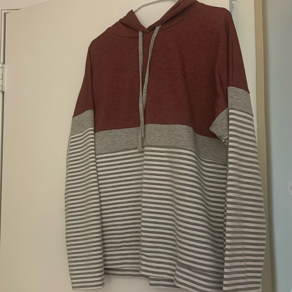 Lightweight women hoodie
